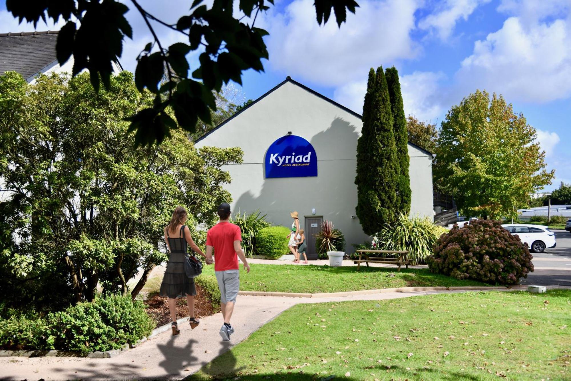 Kyriad Lannion-Perros-Guirec Exterior foto